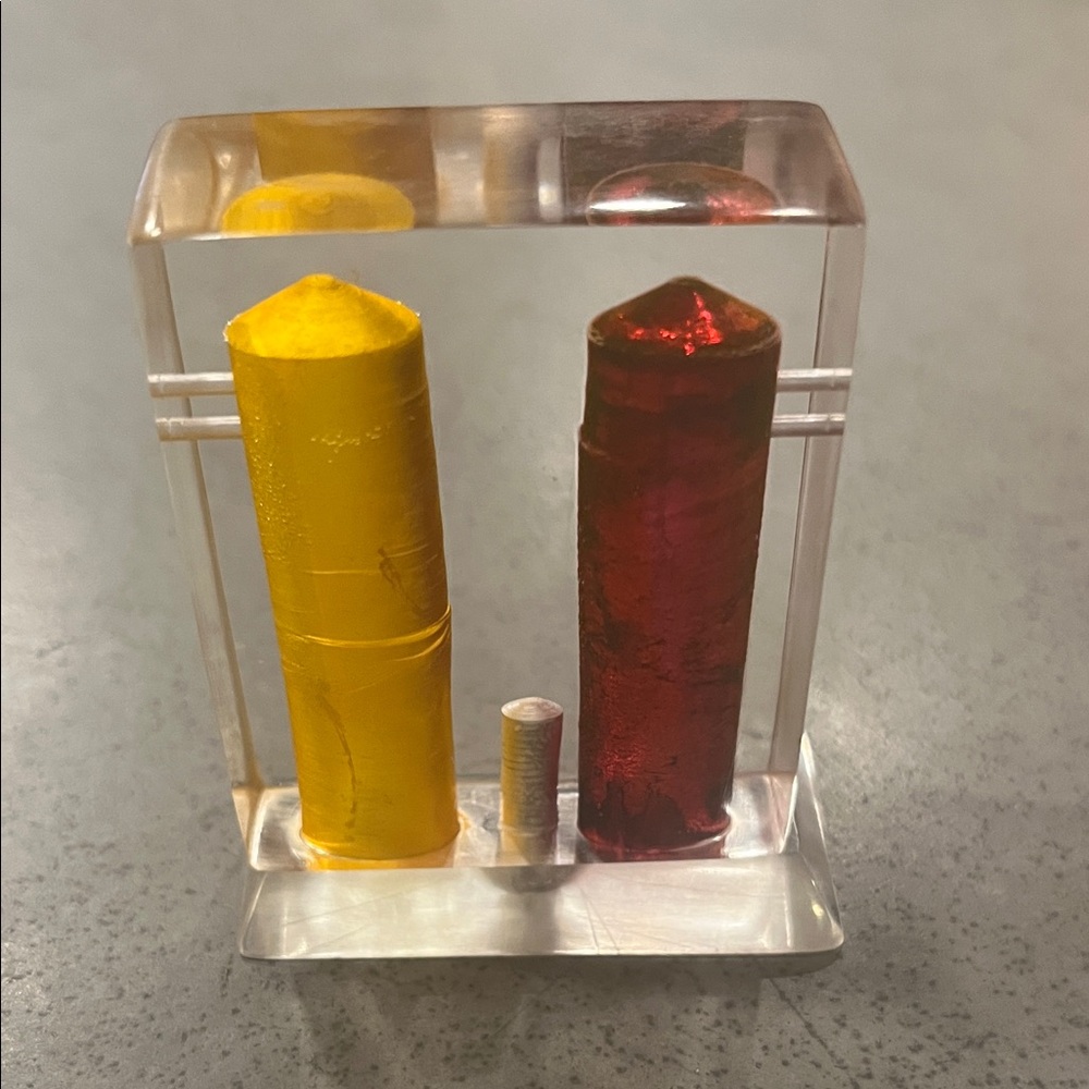 Vintage Art Deco Lucite Salt or Pepper Shaker – 1930s